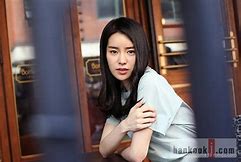 韩国林智妍，在韩剧《黑暗荣耀》成功出圈