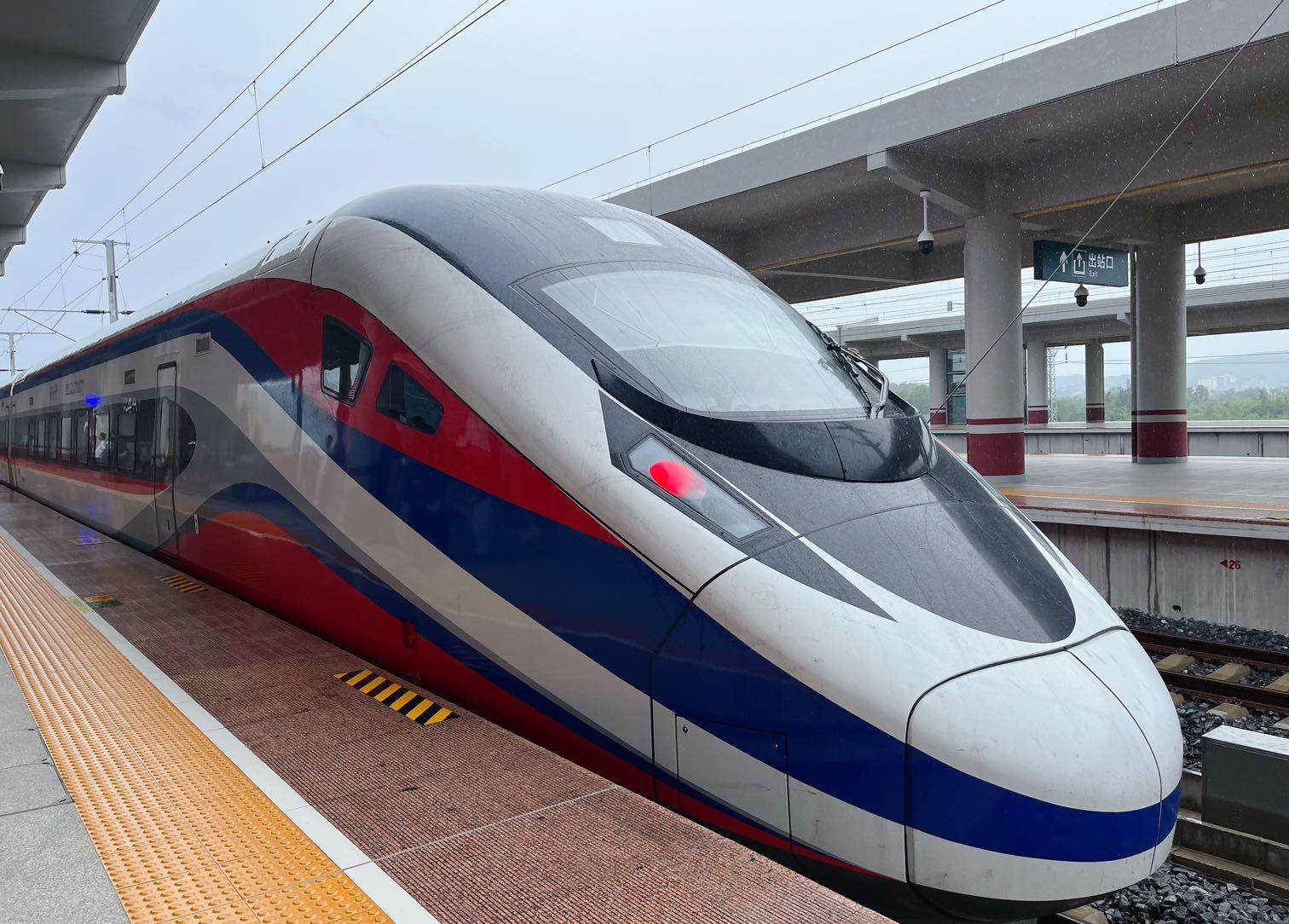 国际动车真的开通了 1个小时就能出国旅行（2023国际动车真的开通了）