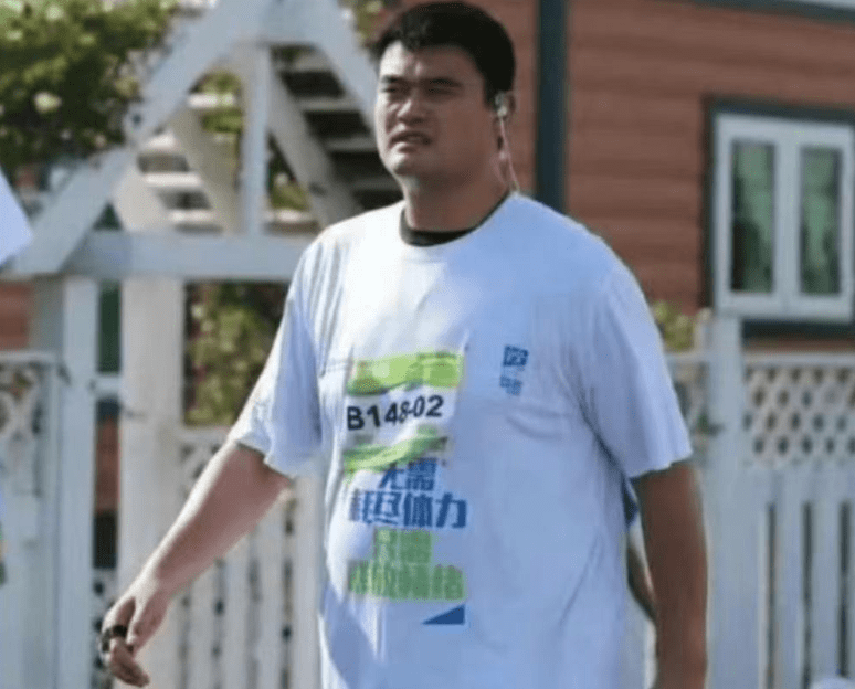 姚明体重严重超标过400斤 内分泌失调健康堪忧（2023姚明体重严重超标）