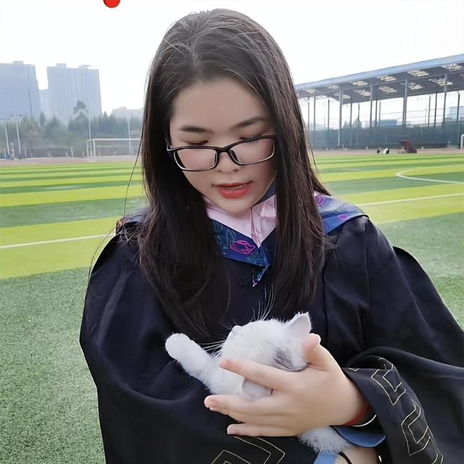 铁粉“丹宁”不幸离世 老戏骨王丽云深夜悲痛发文（2023王丽云深夜悲痛发文）