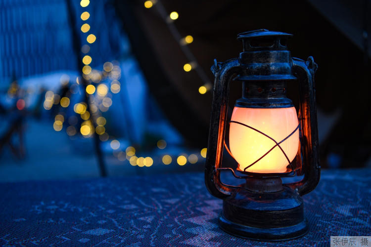 男子露营回家一夜间全身红疹 住进急诊ICU（2023男子露营回家住进ICU）